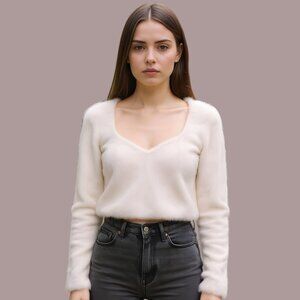 Aritzia Sunday Best Women's top white  fuzzy size US M